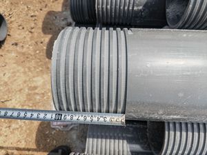 <span class=keywords><strong>Prix</strong></span> usine Tuyau de puits d'eau en <span class=keywords><strong>PVC</strong></span> Sch40 110 140mm, Tuyau d'irrigation haute pression PN10 4" 6" 8" avec écran fileté à fentes - Product Image 4