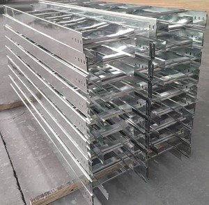 Plateau de système d'alimentation par câble de <span class=keywords><strong>grand</strong></span> diamètre 200mm * 100mm * 1.5mm Chemin de câbles d'échelle galvanisé - Product Image 5