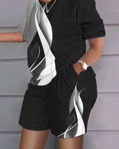 Conjunto de 2 Piezas de Top de Manga Corta con Estampado de Moda Primavera/Verano y Pantalones Cortos con Bolsillos, Tallas S-3XL - Product Image 3