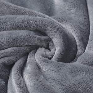 ผ้าห่มผ้าสักหลาดไมโครไฟเบอร์เนื้อนุ่มสุดหรู300GSM ผ้าห่มขนแกะหรูหรา - Product Image 3