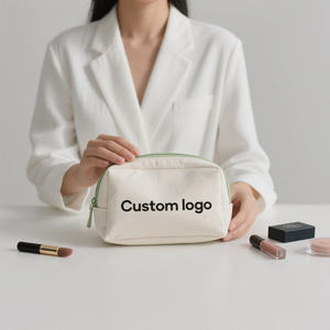 Sacchetto personalizzato OEM borsa per il <span class=keywords><strong>trucco</strong></span> di bellezza chiusura con cerniera da viaggio borsa professionale in tela per cosmetici nera con ricamo Logo - Product Image 2