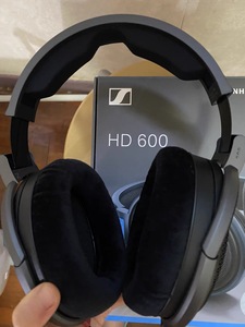 Audífonos Sennheiser HD 600, Abiertos, Dinámicos, 300 Ohmios, con Cable, Sobre la Oreja, Sonido Natural, Comodidad Premium, Malla Metálica - Product Image 4