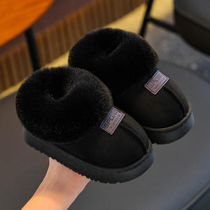 Chaussons d'hiver classiques à bout fermé pour la maison, en coton, avec semelle extérieure en caoutchouc antidérapante, respirants, anti-odeurs et isolants thermiquement - Product Image 2