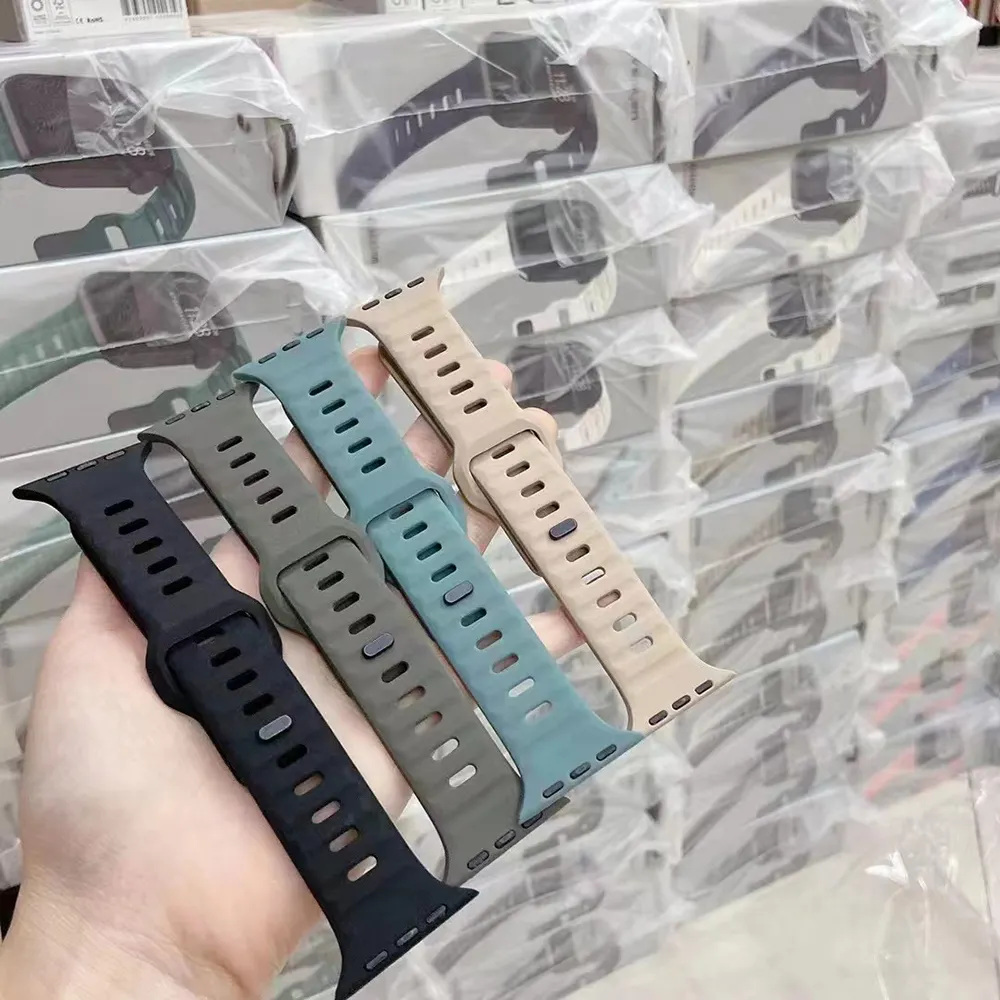 Hot Seller iWatch Band 40 38 44 42 41 45MM Women Men Soft Silicone Waterproof Sport Replacement Watch Straps COOLYEP for Apple