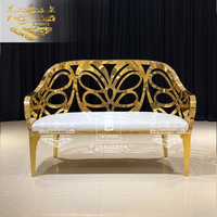 Table à thé de luxe en acier inoxydable et canapé royal de mariage, de la mariée et du marié