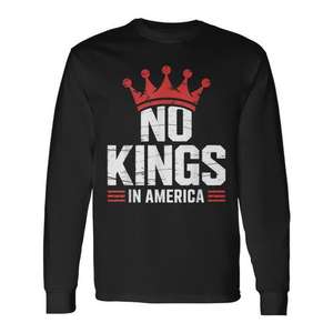 Camiseta de manga larga No Kings In America, diseño vintage de la libertad de EE. UU. - Product Image 1