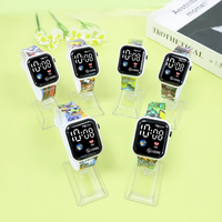 Jam Tangan Olahraga Digital Plastik Kustomisasi ODM 2026 dengan Cetakan Kartun, Jam Elektronik LED, Jam Tangan Universal Pria