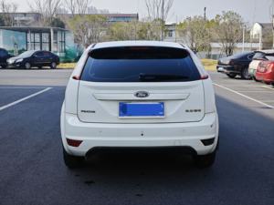 <span class=keywords><strong>Ford</strong></span> <span class=keywords><strong>Focus</strong></span> classique 2013, manuelle, fiable, économique, avec toit ouvrant et capteurs arrière, parfaite pour une première voiture - Product Image 5