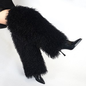 Bottes longues chaudes en fausse fourrure pour femmes, à talons aiguilles et bouts pointus, couvre-jambes en fourrure, style sexy et tendance, vente chaude - Product Image 1