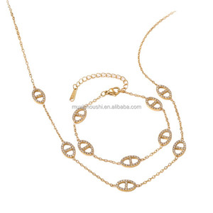<span class=keywords><strong>Set</strong></span> di Bracciale/<span class=keywords><strong>Orecchini</strong></span>/Collana Best-seller in Acciaio Inossidabile di Alta Qualità con Placcatura in Oro 18K per Effetto Anti-sbiadimento - Product Image 5