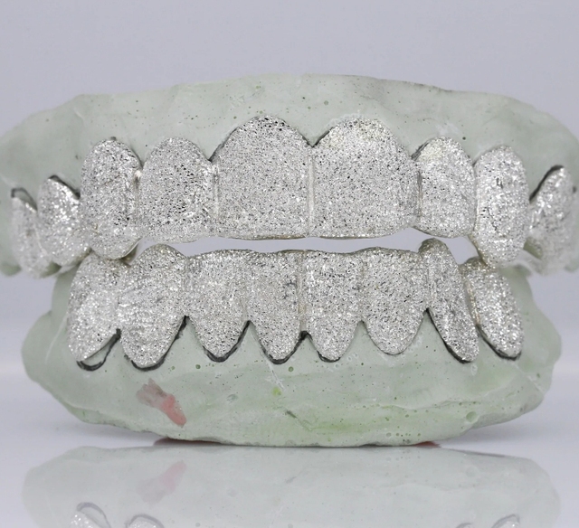 Fine Jewelry Hip Hop Teeth Grills Real Gold Plating Heavy Solid 925 Sterling Silver Diamond Dust Teeth Grillz for Teeth