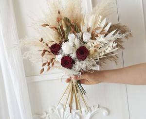 Bouquet de fleurs de mariage en gros, personnalisé, style bohème, roses rouges et blanches préservées, fleurs éternelles pour la décoration de mariage, vente en gros - Product Image 5