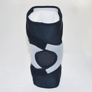 <span class=keywords><strong>Rodillera</strong></span> Ajustable de Doble Bisagra con Protección Integral <span class=keywords><strong>para</strong></span> Baloncesto, Soporte Lateral de <span class=keywords><strong>Ligamentos</strong></span> de Nylon SBR y Aleación de Aluminio - Product Image 2