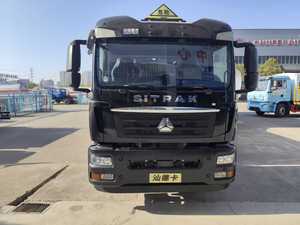 <span class=keywords><strong>Camion</strong></span>-<span class=keywords><strong>citerne</strong></span> à carburant diesel Sinotruk 4x2 pour le transport de produits chimiques, transmission manuelle, matériau en acier, neuf, en vente - Product Image 2
