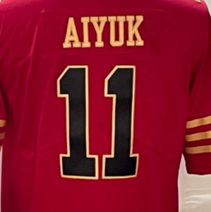 Versandfertig Brandon Aiyuk Rot/Gold Beste Qualität Genähtes American Football Trikot - Product Image 1