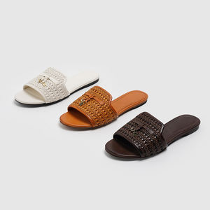 OEM ODM Babuchas para Mujer, Sandalias Planas Abiertas Cómodas y Más Vendidas, Pantuflas de Cuero Hechas a Mano para Vacaciones y Ocio al Aire Libre - Product Image 3