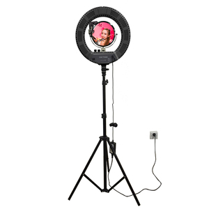<span class=keywords><strong>Salon</strong></span> <span class=keywords><strong>de</strong></span> <span class=keywords><strong>coiffure</strong></span> lampe LED trépied lumière cerclée avec support <span class=keywords><strong>de</strong></span> téléphone lampe <span class=keywords><strong>de</strong></span> maquillage - Product Image 4