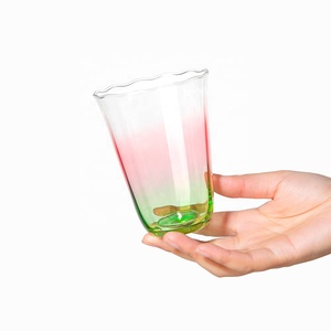 <span class=keywords><strong>Verres</strong></span> <span class=keywords><strong>à</strong></span> martini et <span class=keywords><strong>à</strong></span> champagne en forme de tulipe, <span class=keywords><strong>verres</strong></span> <span class=keywords><strong>à</strong></span> cocktail en cristal coloré soufflé <span class=keywords><strong>à</strong></span> la main, rose blush et vert - Product Image 3