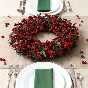 Guirlande de Noël artificielle pour l'extérieur, la maison et le jardin, avec baies, pour la décoration de Noël et des fêtes, couronnes d'hiver, plantes - Product Image 6