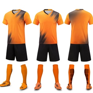 Maillot de football léger et respirant pour jeunes garçons/filles, couleurs et logo personnalisables, cadeau idéal pour les fans de football - Product Image 4