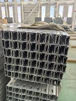 Rail de panneau solaire en acier Unistrut 41*41 avec revêtement Zn-Al-Mg pour structure photovoltaïque et support de montage solaire