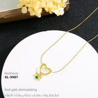 Nouveaux accessoires, fournisseur de bijoux hautement polis, collier avec pendentif en forme de cœur et de fleur en acier inoxydable plaqué or, bijoux pour femmes