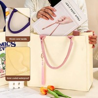 Sac fourre-tout en toile laminée personnalisé avec pompon nœud chinois, grande capacité, idéal pour les cadeaux promotionnels universitaires et d'entreprise