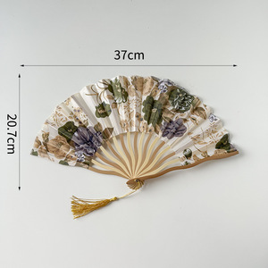 Forme de coquillage d'éventails à main en soie pliants Éventail de poche de style chinois en bambou Éventails de faveurs de fête de mariage avec pompon et sac cadeau - Product Image 3