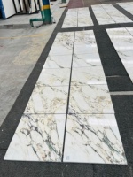 Marbre Calacatta Viola naturel PerfectStone avec veines jaunes pour la décoration intérieure haut de gamme