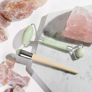 All'ingrosso personalizzato <span class=keywords><strong>pietra</strong></span> di giada verde facciale Masajeador Rodillo Gua Sha Set di strumenti per il massaggio del <span class=keywords><strong>viso</strong></span> sotto gli occhi - Product Image 6