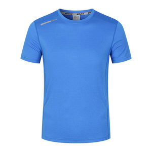 T-shirt à manches courtes pour <span class=keywords><strong>homme</strong></span>, <span class=keywords><strong>grande</strong></span> <span class=keywords><strong>taille</strong></span>, séchage rapide, vêtements d'été pour <span class=keywords><strong>homme</strong></span>, chemise en soie glacée, vêtements d'entraînement, vêtements <span class=keywords><strong>de</strong></span> fitness pour <span class=keywords><strong>homme</strong></span> - Product Image 4