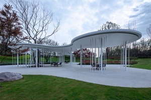 Corridor paysager en structure acier sur mesure, pavillon de loisirs extérieur en acier inoxydable et aluminium, pavillon de repos à panneau unique - Product Image 3