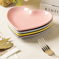 Assiette à gâteau en céramique en forme de cœur créative, plateau de service personnalisé pour collations, bijoux, vaisselle de maison, assiette à dîner