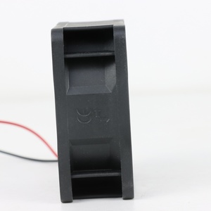 Ventilador Axial de Refrigeración SUNON PF60251BX-1000C-A99 Eléctrico de 60x60x25mm, 12VDC, 0.27A, 3.75W, 8300RPM, 40.0CFM, con Rodamiento de Bolas, para Gabinetes e Inversores - Product Image 4