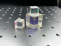 HC Optics Optically Contacted Broadband Wave420-680nm Polarizing Beam Splitter Cube  Ambang Batas Kerusakan Tinggi (Fused Silica)
