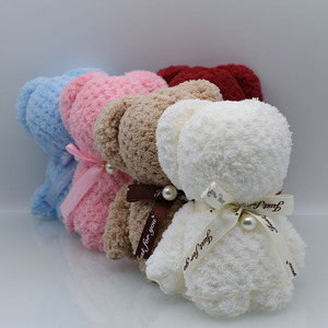 Usine en stock souvenir <span class=keywords><strong>d</strong></span>'anniversaire de mariage cadeau <span class=keywords><strong>d</strong></span>'affaires ensemble <span class=keywords><strong>serviette</strong></span> ours 30x30cm mignon ours microfibre doux coffrets cadeaux serviettes de visage - Product Image 3