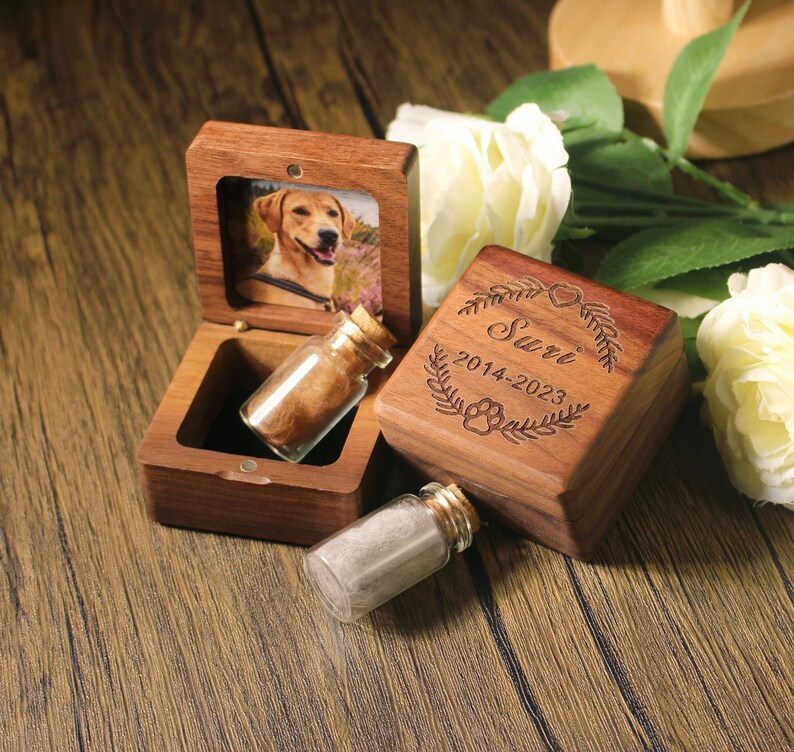 Wholesale Customizable Personalized Wooden Pet Ashes