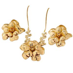 Collar de Clavícula con Dije de Flor y Perlas de Agua Dulce Chapado en Oro de Lujo para Mujer, Ideal para Aniversario de Bodas, de Alta Gama y Resistente a la Decoloración - Product Image 5