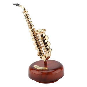 Piccola scatola musicale retrò a forma di strumento musicale realistico, a carica manuale, ornamento da scrivania antico con suono, idea regalo per amanti della musica. - Product Image 6