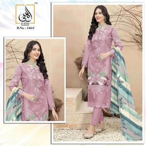 Ropa de túnica de diseñador con hermosos bordados pesados combinados con pantalones Dupatta y de diseñador con estampado digital Pure Maslin - Product Image 3