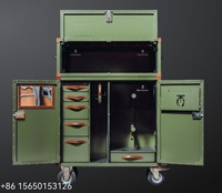 Armoire de rangement pour équipement équestre