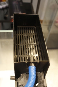 Kotak Filter Atas Akuarium Plastik-Bentuk Tidak Beraturan yang Tahan Lama & Ramah Lingkungan untuk Sebagian Besar Ukuran - Product Image 3