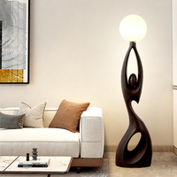 Lampadaire LED créatif moderne en forme humaine, idéal pour le salon, près du canapé, ou la chambre à coucher, ambiance postmoderne de luxe.