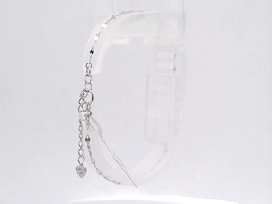 Pulsera Delgada de Platino PT950 Blanca con Labio Curvo Pequeño, Unisex, para Uso Diario, con Brillo Sutil, Ideal como Regalo - Product Image 6