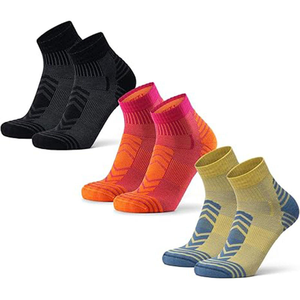 Chaussettes de randonnée et de camping en laine mérinos personnalisées, chaussettes basses pour l'été en plein air - Product Image 1