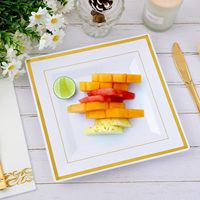 Lot de 60 assiettes carrées en plastique dorées, élégantes, avec bord doré, 9,5 pouces, jetables, sans BPA, pour mariage, anniversaire, fête d'Halloween
