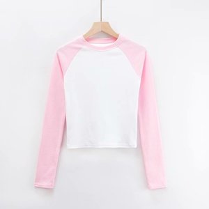 เสื้อยืดแขนยาวทรงเข้ารูป คอวี บล็อกสี ยืดหยุ่นสูง ผลิตจากโพลีเอสเตอร์ 62% ผ้าฝ้าย 35% และสแปนเด็กซ์ 8% สำหรับผู้หญิง - Product Image 4