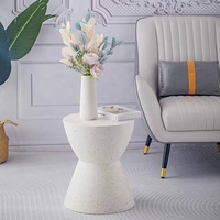 Table d'appoint tendance et écologique en imitation terrazzo, table d'appoint haut de gamme pour la décoration de la maison