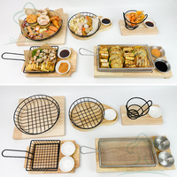 Assiette de service en bois naturel décorative Plateau irrégulier en bois de caoutchouc Plateau de service avec panier en métal et bol en céramique