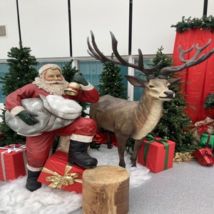 <span class=keywords><strong>Figurine</strong></span> de Père Noël sur traîneau en fibre de verre grandeur nature personnalisée pour la décoration de Noël en extérieur, fournitures de décoration de jardin - Product Image 2